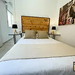 Atarazanas Centro Apartment
